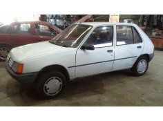 peugeot 205 berlina del año 1988