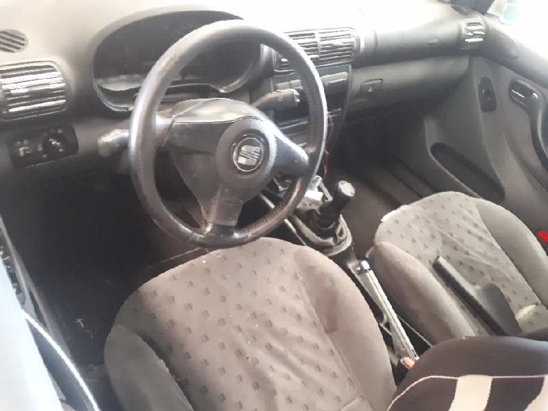 seat toledo (1m2) del año 2000