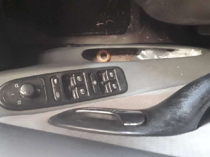 seat toledo (1m2) del año 2000