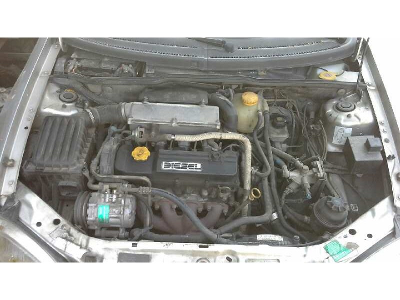 opel corsa b del año 1999