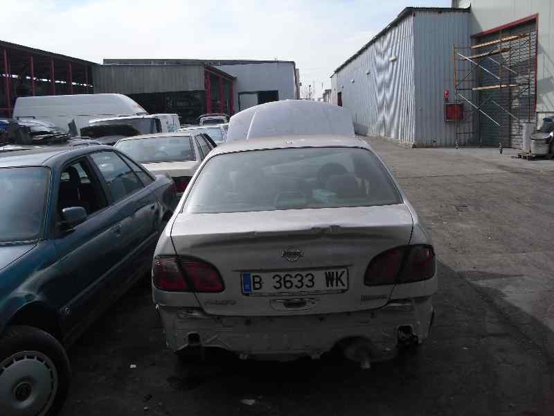 nissan primera berlina (p11) del año 2000