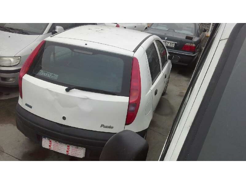 fiat punto berlina (188) del año 2000