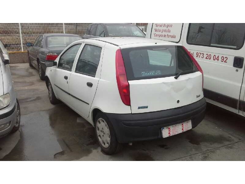 fiat punto berlina (188) del año 2000
