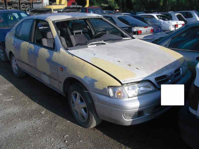 nissan primera berlina (p11) del año 1998