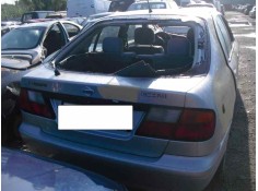 nissan primera berlina (p11) del año 1998 2