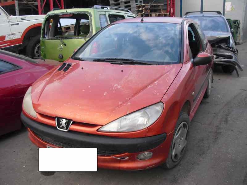 peugeot 206 berlina del año 1999