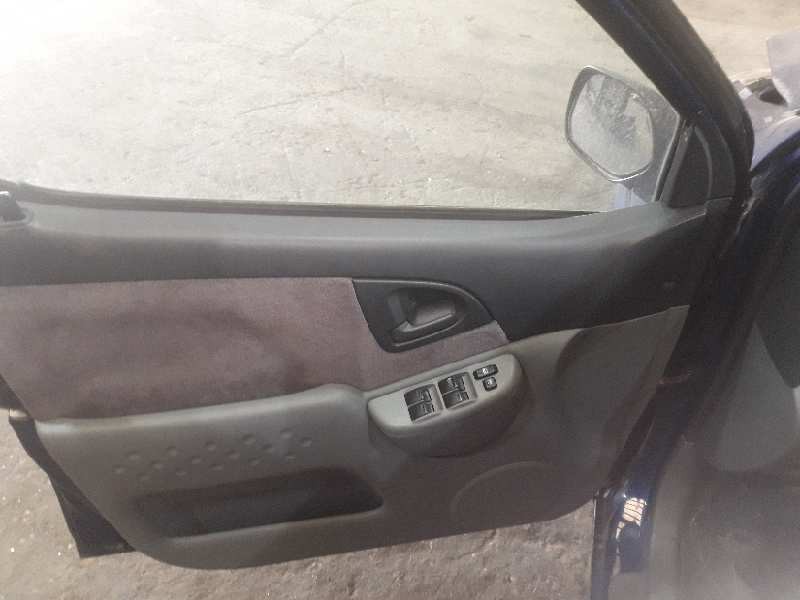 toyota yaris verso (ncp2/nlp2) del año 2000