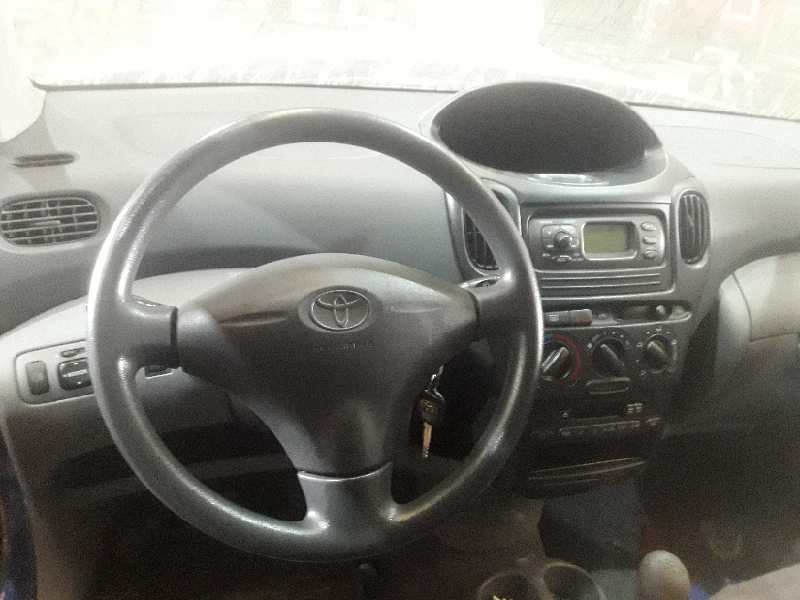 toyota yaris verso (ncp2/nlp2) del año 2000