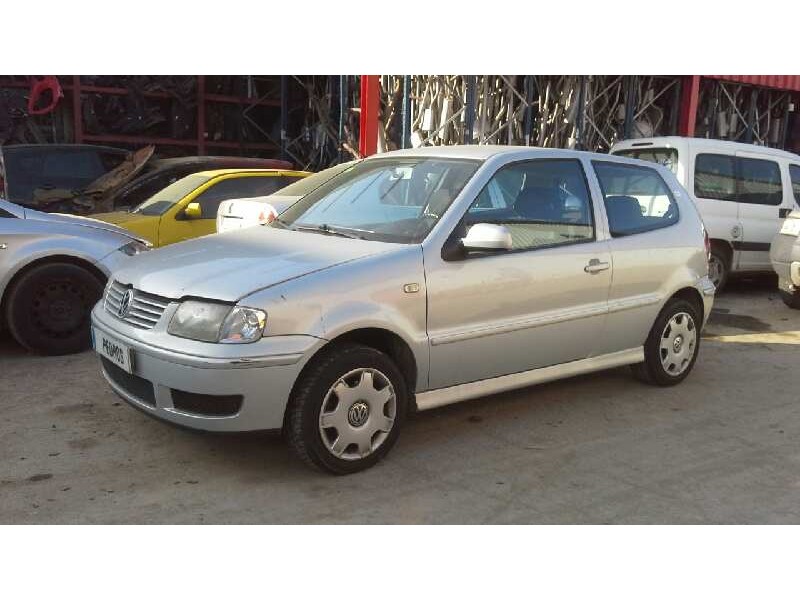 volkswagen polo berlina (6n2) del año 2000