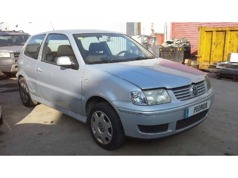 volkswagen polo berlina (6n2) del año 2000