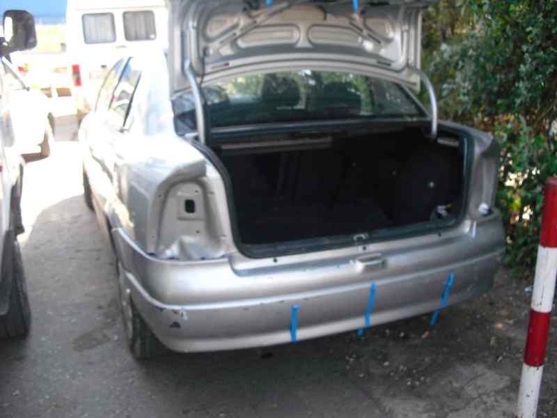 opel astra g berlina del año 1998