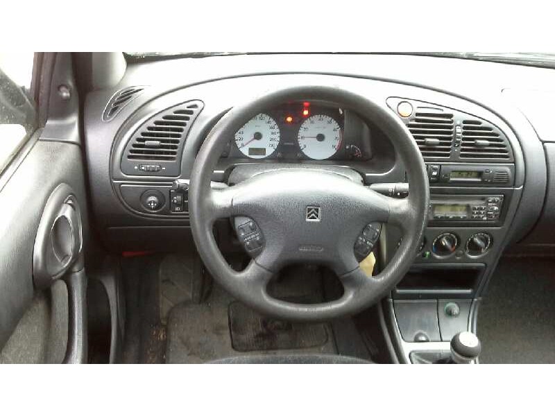 citroën xsara berlina del año 2000