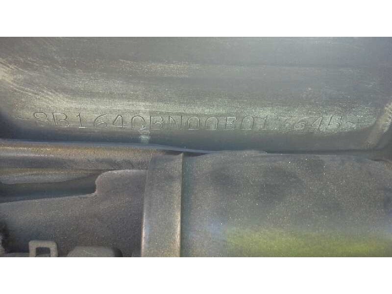 toyota avensis berlina (t 22) del año 1998