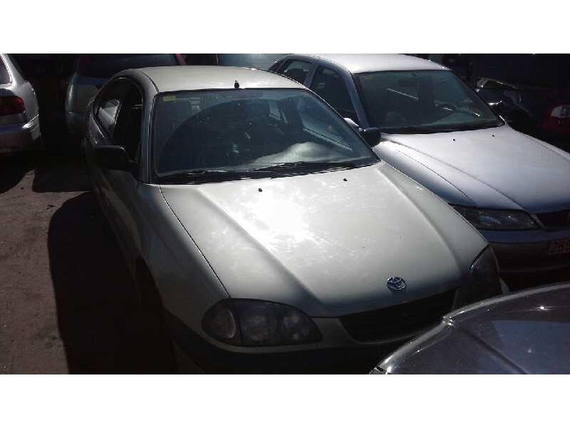 toyota avensis berlina (t 22) del año 1998