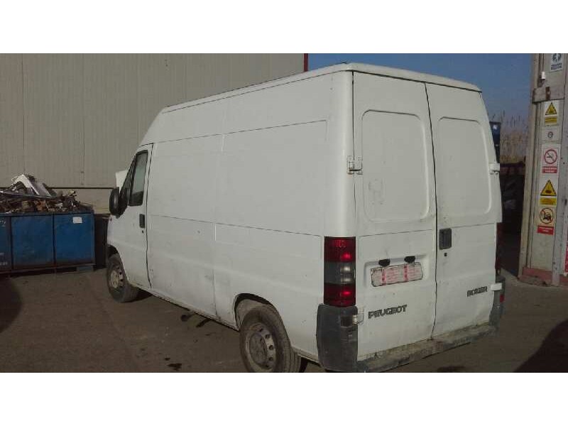 peugeot boxer caja cerr. techo elev. acristal. (rs2850)(230)(´02) del año 2000