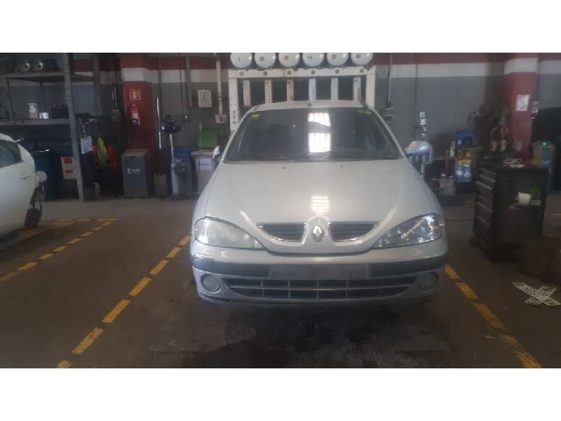 renault megane i fase 2 classic (la..) del año 2000