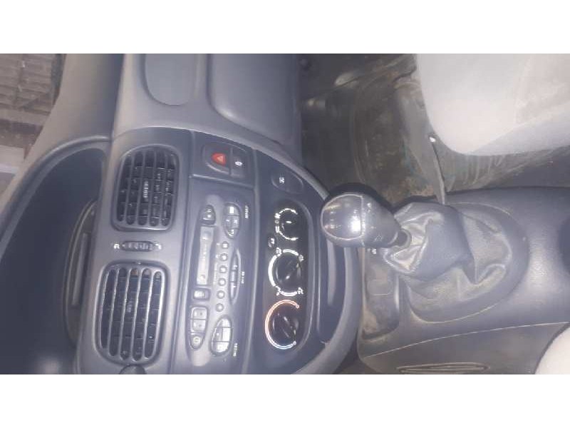 renault megane i fase 2 classic (la..) del año 2000