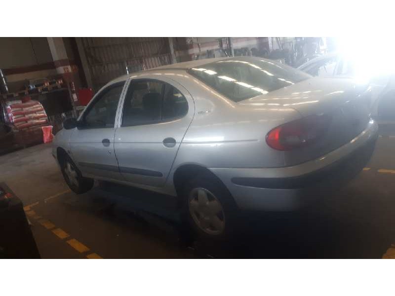 renault megane i fase 2 classic (la..) del año 2000