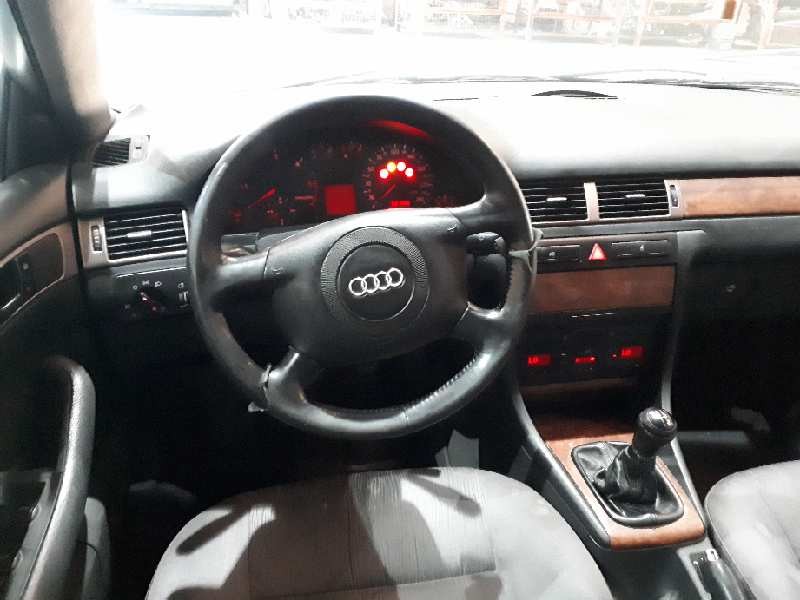 audi a6 berlina (4b2) del año 1999