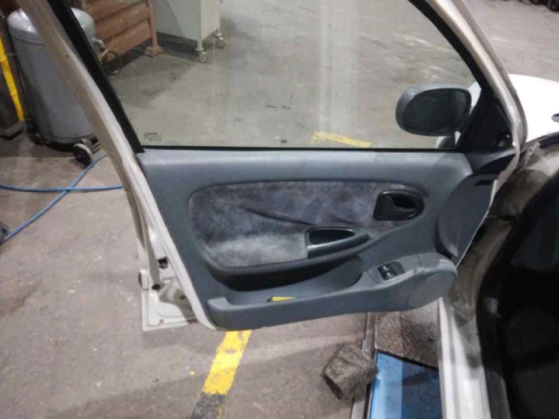 renault megane i classic (la0) del año 1997