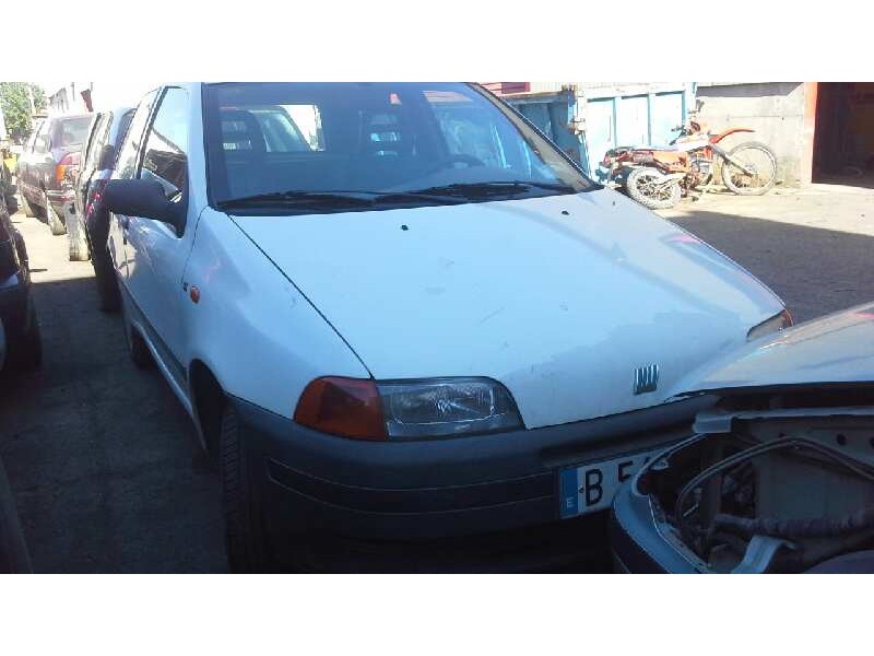 fiat punto berlina (176) del año 1999