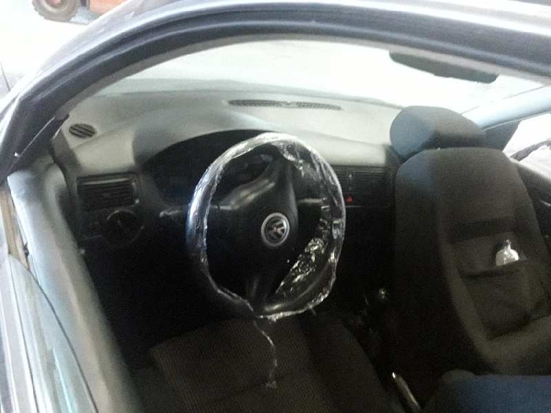 volkswagen golf iv berlina (1j1) del año 1999