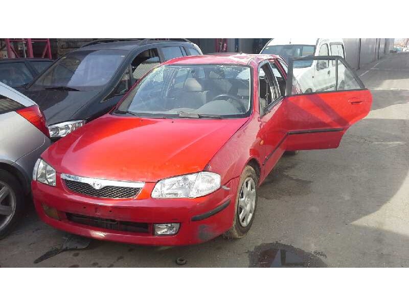 mazda 323 berlina f/s (bj) del año 1999