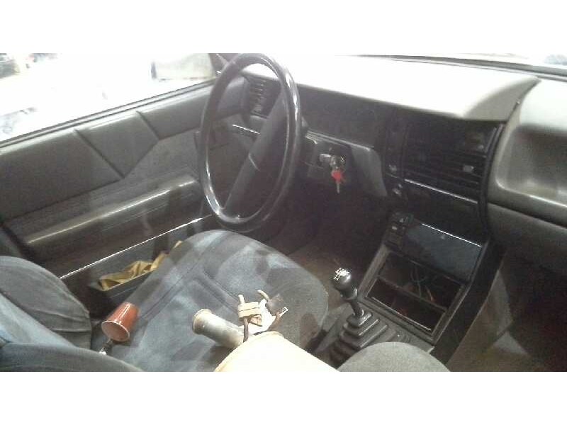 renault r-11 del año 1986