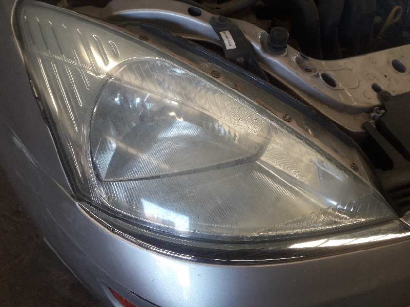 ford focus berlina (cak) del año 1999