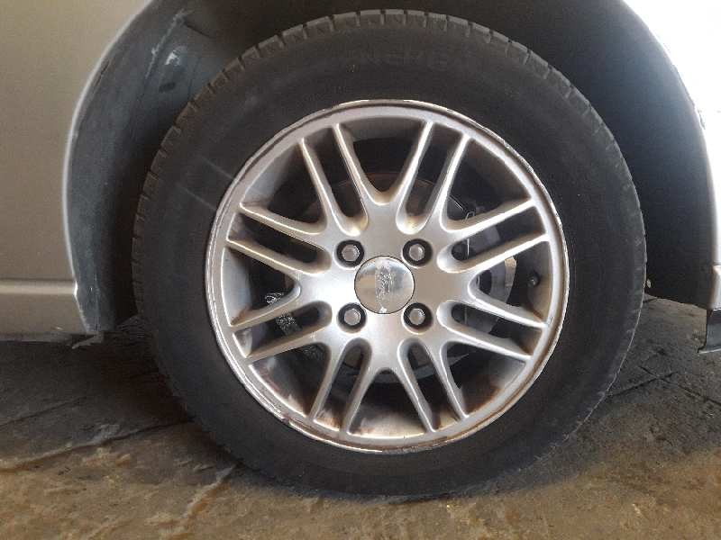 ford focus berlina (cak) del año 1999