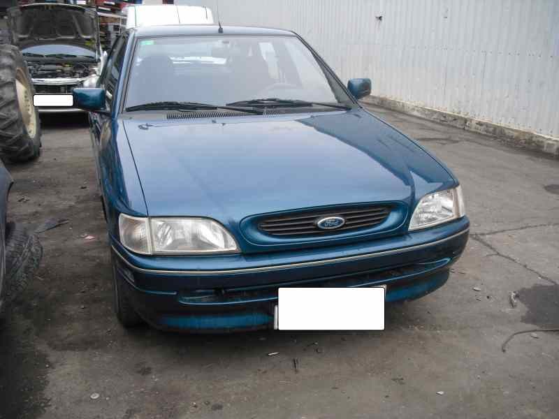 ford escort berlina/turnier del año 1994