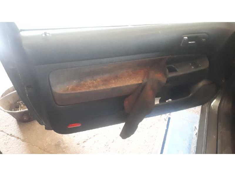 volkswagen golf iv berlina (1j1) del año 2000