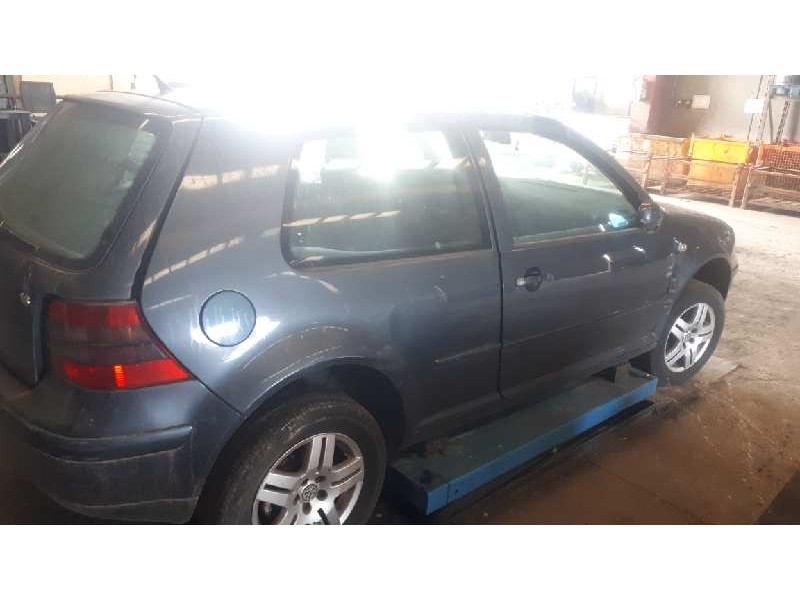 volkswagen golf iv berlina (1j1) del año 2000