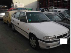 opel astra f berlina del año 1995