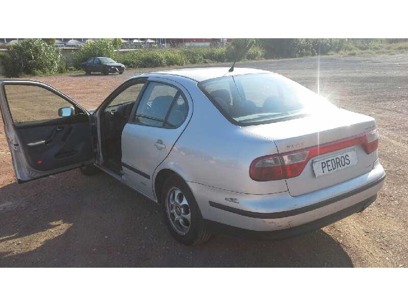 seat toledo (1m2) del año 2000