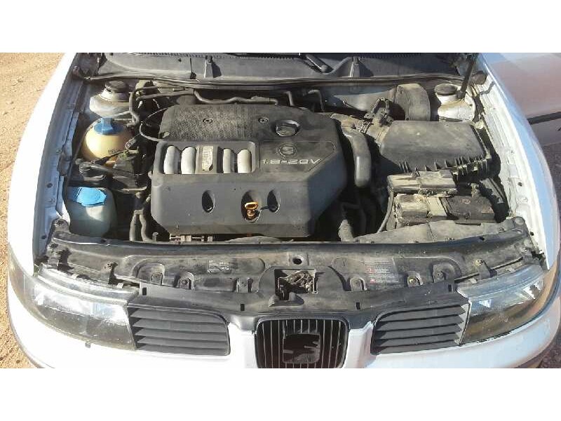 seat toledo (1m2) del año 2000