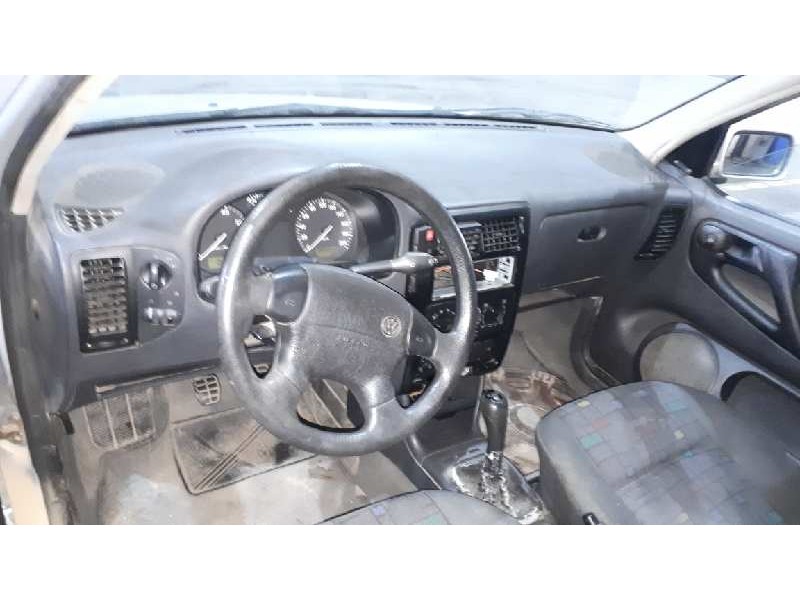 volkswagen polo berlina (6n1) del año 1998