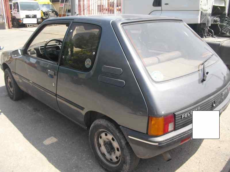 peugeot 205 berlina del año 1990