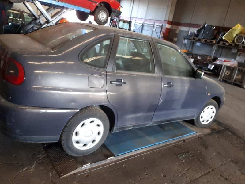 seat cordoba berlina (6k2) del año 1998