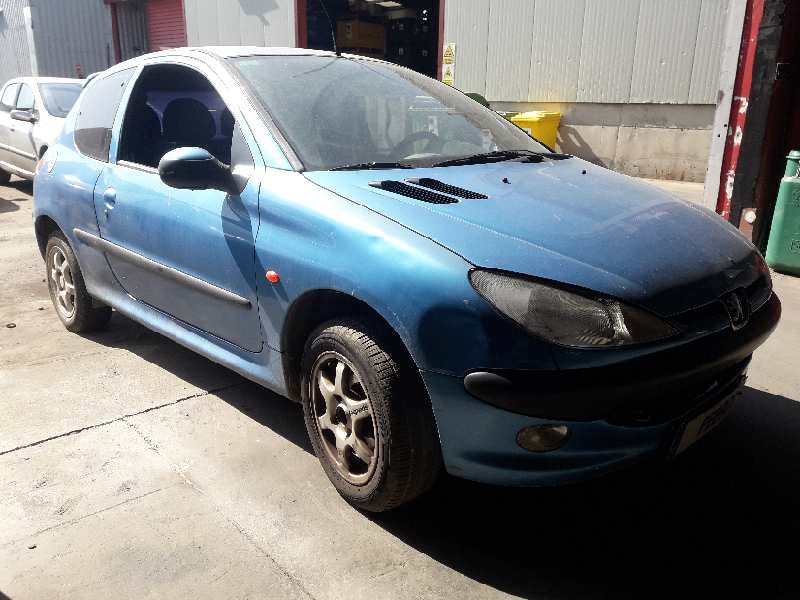 peugeot 206 berlina del año 1999