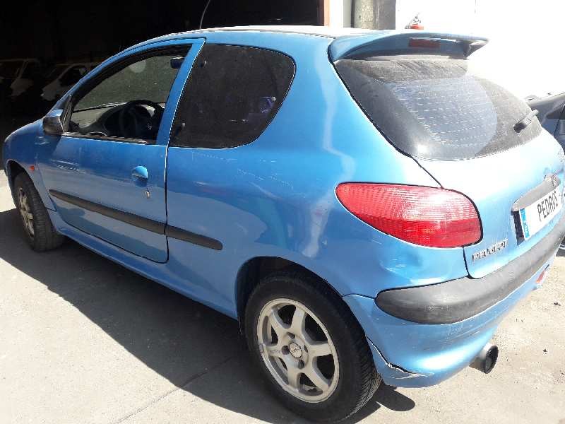 peugeot 206 berlina del año 1999
