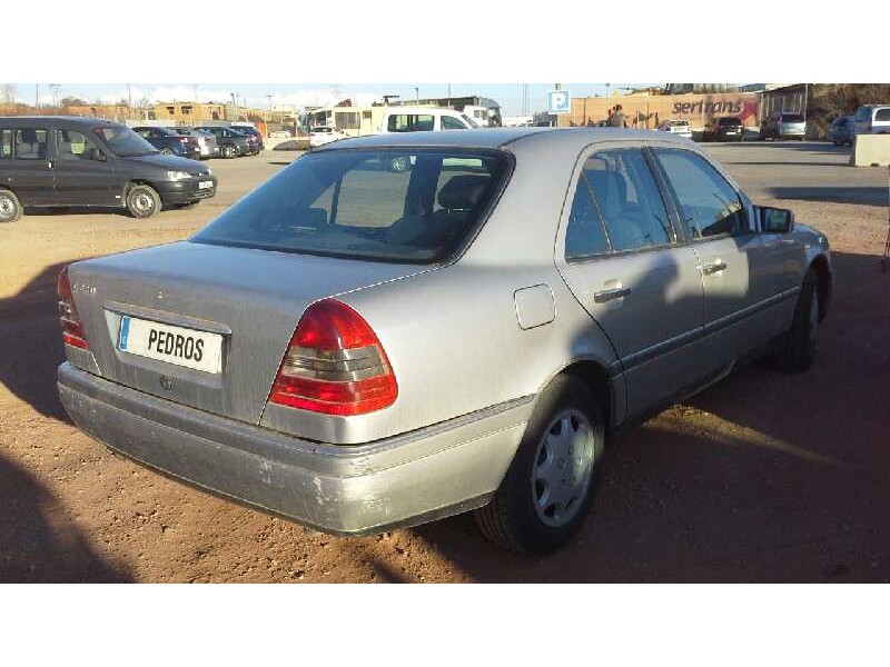 mercedes-benz clase c (w202) berlina del año 1996