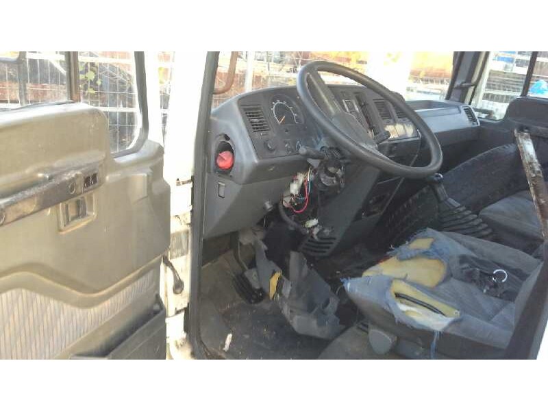 nissan l-35 del año 1996