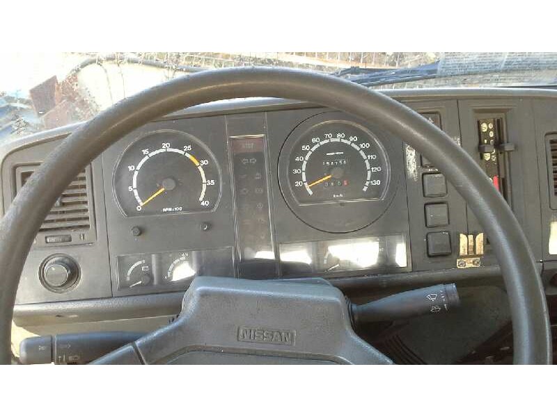 nissan l-35 del año 1996