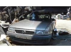 opel astra f berlina del año 1996