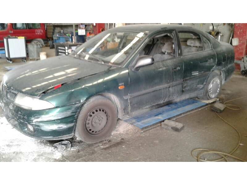 mitsubishi carisma berina 5 (da0) del año 1998