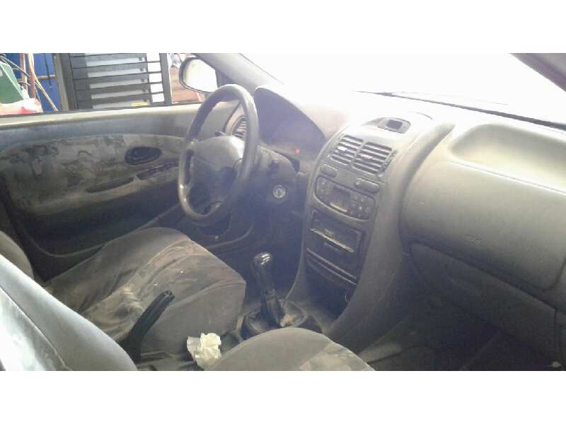 mitsubishi carisma berina 5 (da0) del año 1998