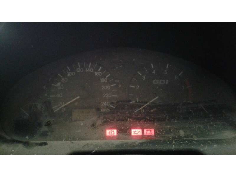 mitsubishi carisma berina 5 (da0) del año 1998