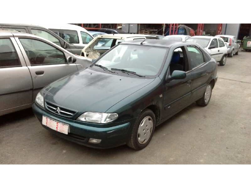 citroën xsara berlina del año 2000