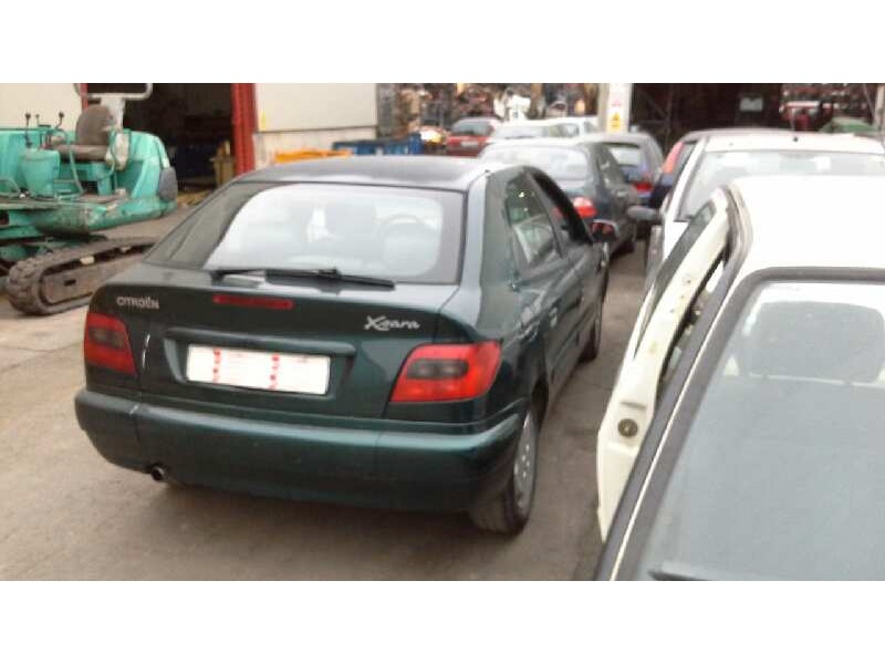 citroën xsara berlina del año 2000